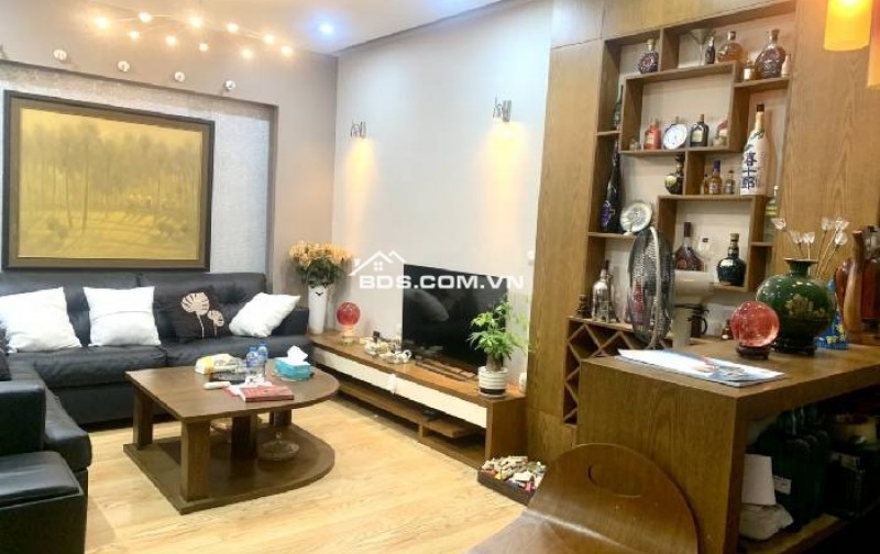 7 TẦNG HOMESTAY, GẦN PHỐ - Hàng Gai 26m2 MT4m chỉ 10.5 tỷ - SÂN THOÁNG TRƯỚC NHÀ, NGÕ THẲNG