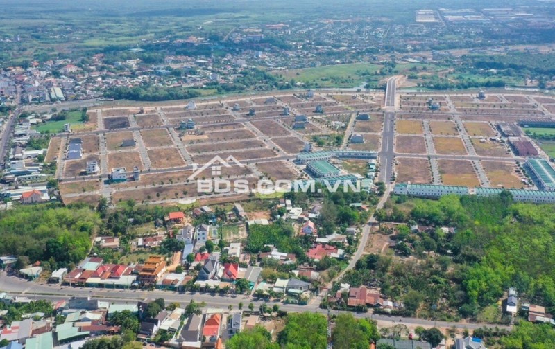 Gấp - Bán lô đất ngộp Mega City Cầu Đò, đường Hùng Vương, 100m2 giá 9xx triệu