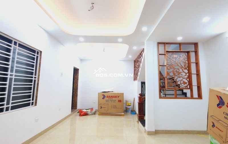 Bán Nhà Mặt Ngõ Ô Tô Tránh, Hoàng Văn Thái, 50m², Giá 9.5 Tỷ, Kinh Doanh