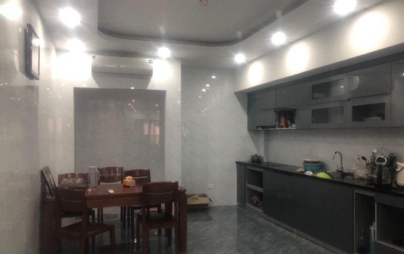 Tứ Hiệp - Thanh Trì , Nhà 3 Tầng Dân Xây Chắc Chắn , Dt : 80m