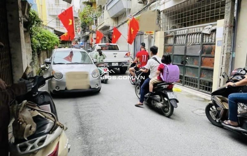 Minh Khai, nhà đẹp 5 tầng, thang máy, gara ô tô. Ngõ thông kinh doanh