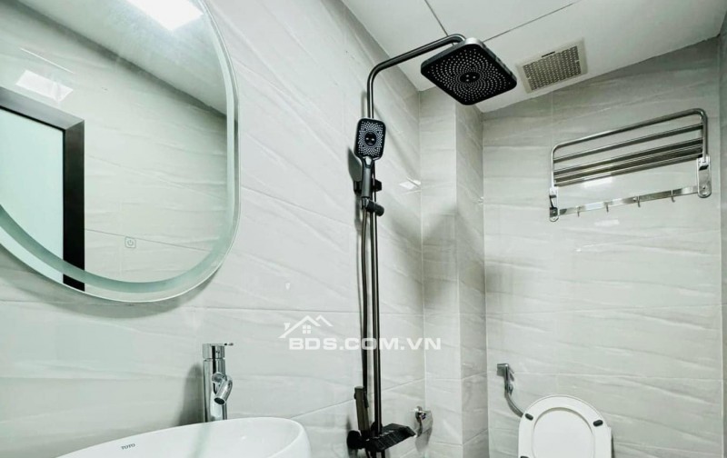 NHÀ PHỐ NGUYỄN HOÀNG 42M2 – ĐẦY ĐỦ CÔNG NĂNG – GIÁ 7.6 TỶ