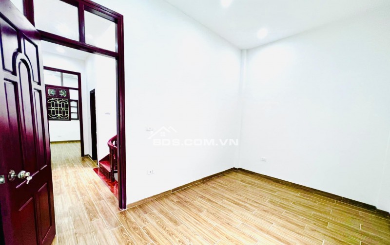 BÁN NHÀ 7.2 TỶ DỊCH VỌNG, CẦU GIẤY – 5 TẦNG 38m2 – LÔ GÓC 2 MẶT THOÁNG