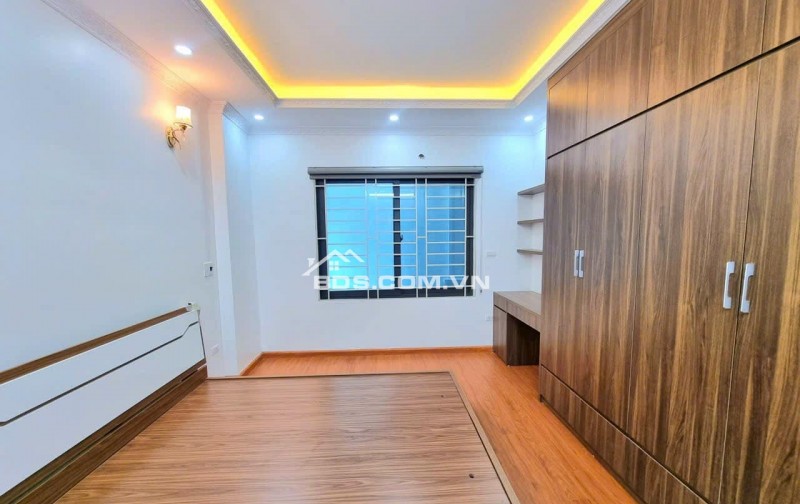 BÁN NHÀ DỊCH VỌNG 5 TẦNG (36m2) – GIÁ KHỞI ĐẦU 6.15 TỶ - CHỦ NHÀ DỄ TÍNH