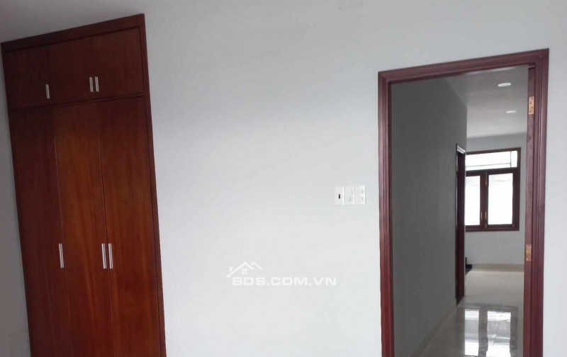 Nhà cho thuê 6B Intresco, nội thất đầy đủ, giá 20 triệu/ tháng