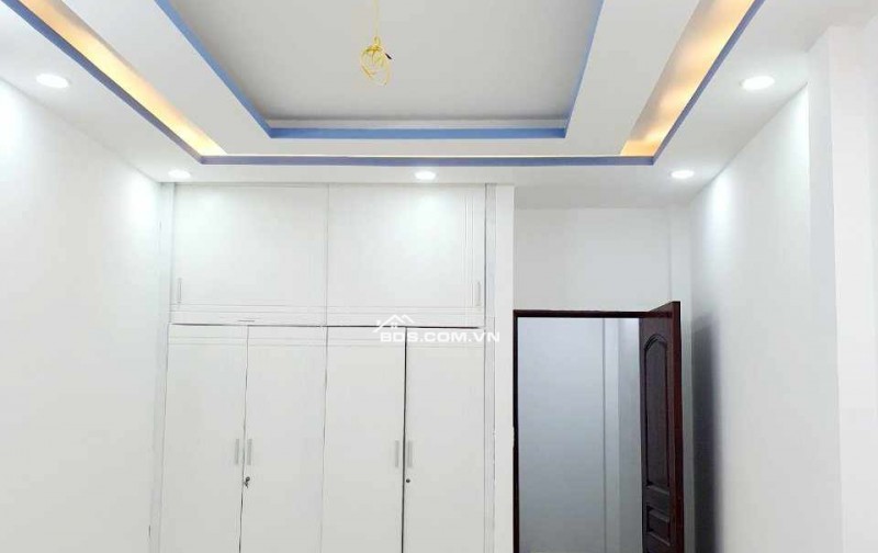 Nhà 3 lầu Bùi Minh Trực, P.5, Q.8, gần chợ sáng, Giá 5   tỷ 960 , Sổ hồng sẵn