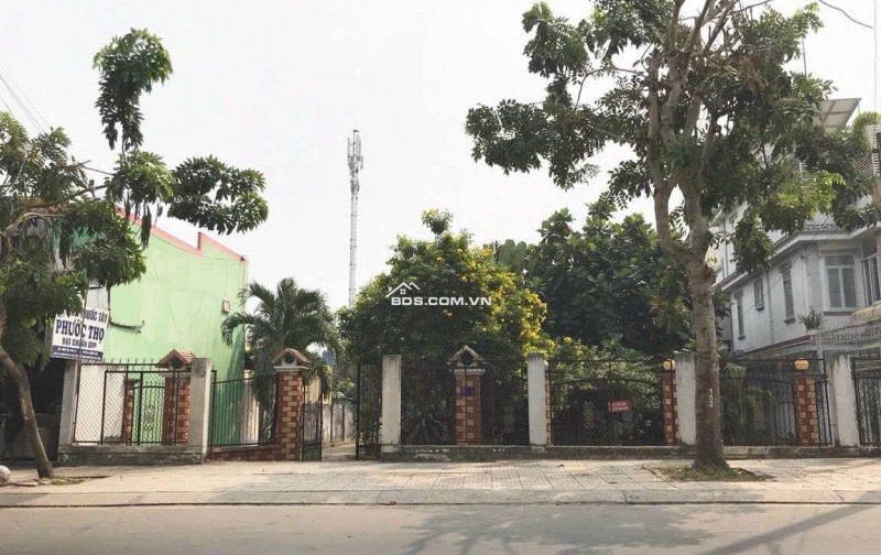 MT Nguyễn Văn Bứa cách QL22 chưa đến 1km 20x65 1266m2 đất và nhà Giá 30.5 tỉ. Liên hệ a Thiện 0914864379