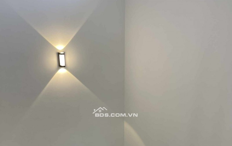 Bán nhà đường Phạm Hùng, đầy đủ nội thất, có hầm , có thang máy, giá 16 tỷ