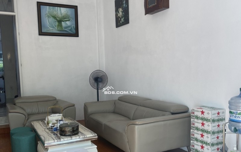 Nhà phố Đại Phúc, 3 lầu, nội thất sẵn, giá 8.8 tỷ. Liên hệ 0914864379