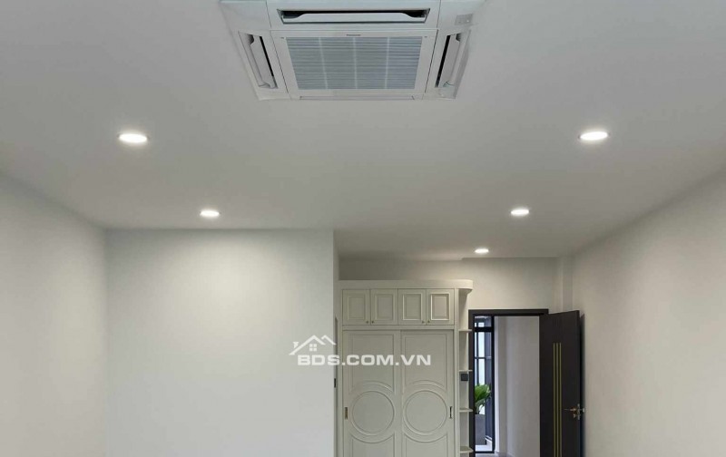 Nhà Bán đường Phạm Hùng, đầu đủ nội thất, có hầm và có thang máy, giá 16 tỷ