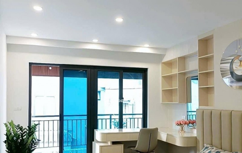 BÁN NHÀ PHỐ HỒNG ĐÔ 5 TẦNG – GIÁ TỐT (>50M2) – NGÕ THÔNG MẶT TIỀN RỘNG