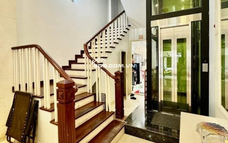 Bán Nhà HOMESTAY Phố Huế, Hai Bà Trưng 68m, 5 tầng, mt 4m, giá 25 tỷ.