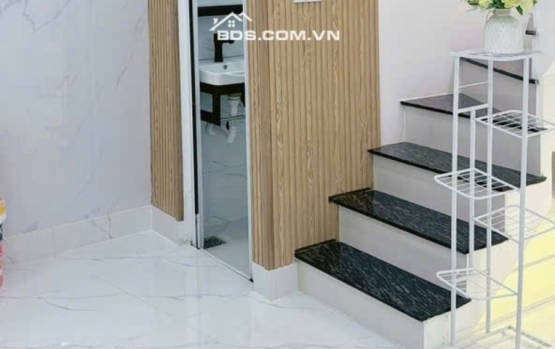 Bán nhà Quận 7, 1135/41 Huỳnh Tấn Phát, 1 Lầu, 2PN, Gần trung tâm, Bao hoàn thiện mới, Full nội thất, Giá chỉ 2Tỷ890