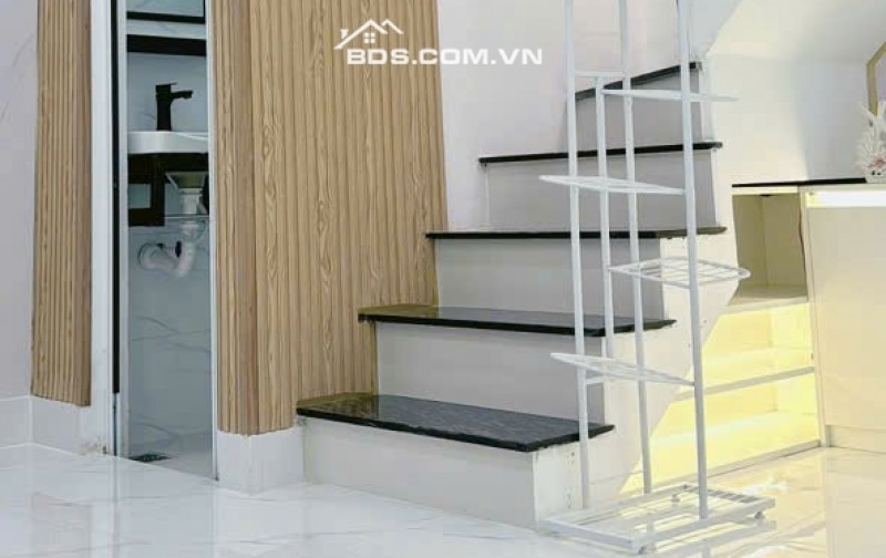 Bán nhà Quận 7, 1135/41 Huỳnh Tấn Phát, 1 Lầu, 2PN, Gần trung tâm, Bao hoàn thiện mới, Full nội thất, Giá chỉ 2Tỷ890