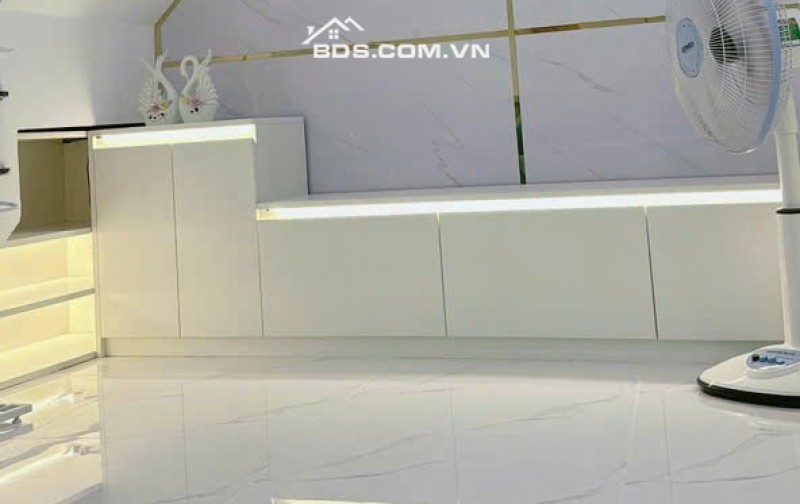Bán nhà Quận 7, 1135/41 Huỳnh Tấn Phát, 1 Lầu, 2PN, Gần trung tâm, Bao hoàn thiện mới, Full nội thất, Giá chỉ 2Tỷ890
