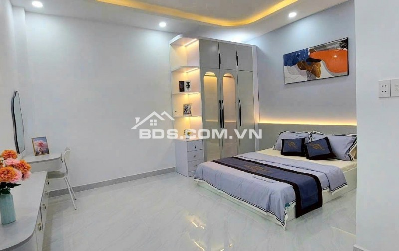 Tân Bình, nhà mới đẹp nội thất nhập, 74m² 4 phòng ngủ giá tốt 6,45 tỷ.