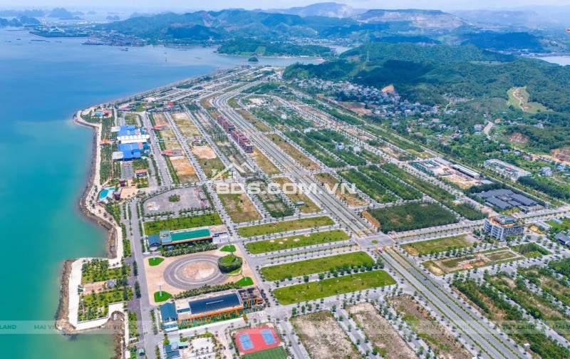 Cần tiền gấp nên bán BT Biển Phương Đông Vân Đồn , View đẹp , giá 7,x tỷ