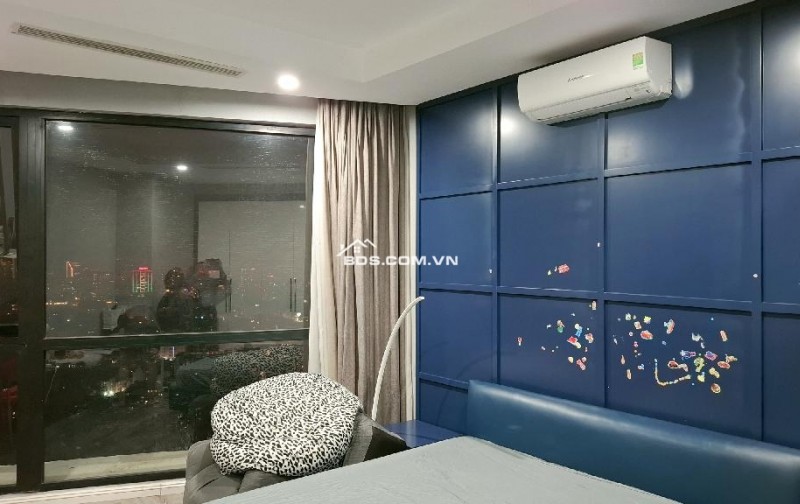 Siêu hiếm, căn hộ chung cư cao cấp Royal City tòa R2 sảnh B, 103m2, 7.5 tỷ