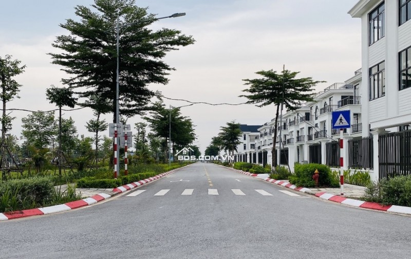 ***HUD MÊ LINH CENTRAL Biệt thự 300m2, giá chỉ 50tr/m2. Đóng tiến độ CĐT.