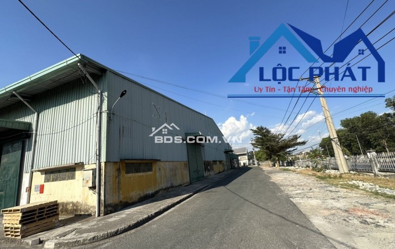 Cho thuê kho KCN Long Bình 1.200 m2 chỉ 55k/m2. P