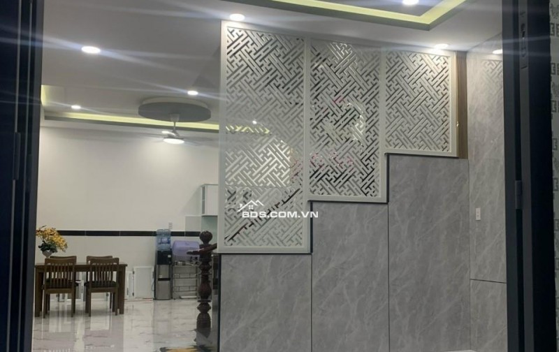 Nhà 4x15, 5 tầng, BTCT,  sát mặt tiền Lê Trọng Tấn, giá nhỉnh 6 tỉ