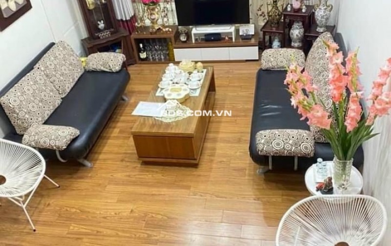 Vip Nhất Thái Hà, Đống Đa 35m2 x 5T, Giá 4.8 Tỷ, Vài Bước Chân Ra Ô Tô Tránh.