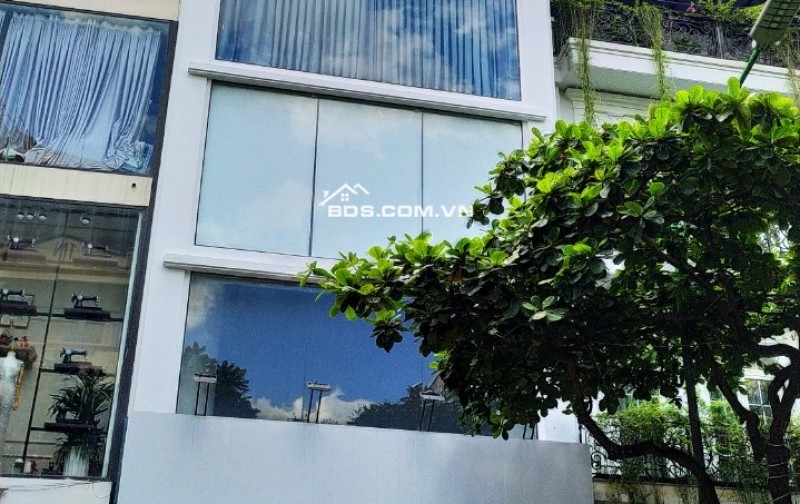 Building cỡ nhỏ - Xuân La – 8 tầng – Mặt tiền 10m – 0922386666