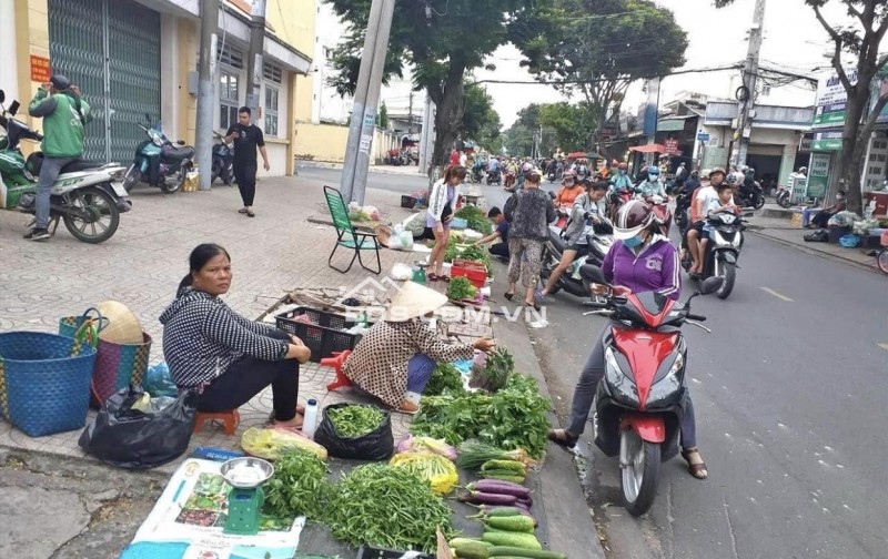 [CẦN VỐN -KINH DOANH] BÁN LÔ 750M2 THỔ CƯ, MẶT ĐƯỜNG TIỀN NHỰA, KHU DÂN CƯ ĐÔNG ĐÚC