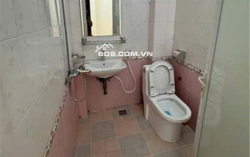 Bán Nhà đường Vương Thừa Vũ, Thanh Xuân, Hà Nội. DT 42m2 xây 5 tầng, mặt tiền 5,8 mét. Giá Chào 12 tỷ có thương lượng