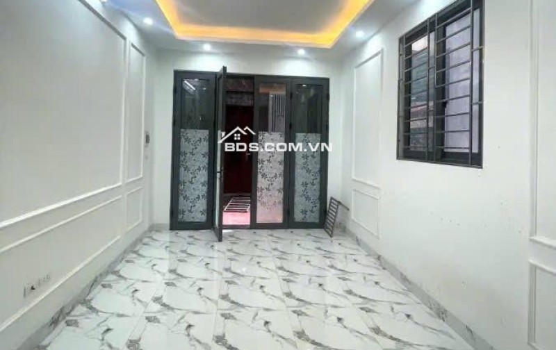 Bán nhà 5 tầng, ô tô đỗ cửa, Kim Giang, Hoàng Mai. DT 34m2, căn góc giá 6 tỷ