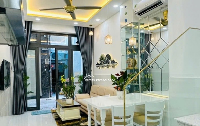 TÂN BINH - NHÀ ĐẸP - 23M2 - 2 TẦNG - HẺM BAGAC - CÁCH 1 CĂN RA HXT - NHỈNH 3TY