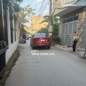 8.4 tỷ bán nhà Hồng tiến ôtô vào 50.4m2 3 tầng MT 3.9m dân xây chắc chắn, có thể cơi thêm tầng