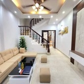 Bán Nhà Gần Đường Ô TÔ Trương Định, Hai Bà Trưng 50m, 4 tầng, mt 4.3m, giá 7.65 tỷ.