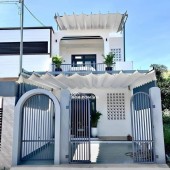 BÁN GẤP NHÀ LẦU NGAY GẦN KỀ BỬU LONG BIÊN HÒA SHR Thổ Cư CHỈ CẦN 790TR DỌN VÔ Ở NGAY