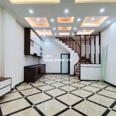 Bán nhà Trương Định, 45m2 x 5 tầng, vài bước ra ô tô đỗ, ngay gần ngã tư Bạch Mai
