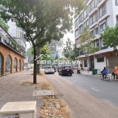 Cho thuê MT lớn, gần Hai Bà Trưng
 120 BIS NGUYỄN ĐÌNH CHIỂU, ĐAKAO, QUẬN 1