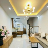 BÁN NHÀ 5 TẦNG 37m2 – DƯƠNG QUẢNG HÀM, CẦU GIẤY – 7.5 TỶ