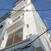 Nhà 5 Tầng, 38m2, Ô Tô Đỗ Cửa, Lô Góc Thoáng, Biên Giang - Hà Đông, 2.85 tỷ