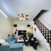CHÍNH CHỦ BÁN NHÀ GẤP - 5 TẦNG - SỔ ĐỎ CHÍNH CHỦ SIÊU PHẨM ĐỐNG ĐA