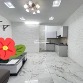 Lõi Đống Đa, lô góc phố Nguyễn Lương Bằng, 4.75 tỷ