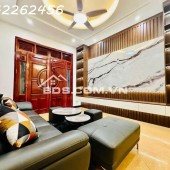 Nhà Đẹp,Gía Rẻ Phố Tôn Đức Thắng, Đống Đa, Nhà Mới 5 Tầng Full Nội Thất, Ô Tô Vào, Nhỉnh 6 Tỷ.