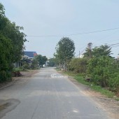 ĐỨC HOÀ, LONG AN 
Chính chủ cần bán lô đất 4,027m2 đất SKC mặt tiền đường Bàu Sen xã Đức Lập Hạ, huyện Đức Hoà, Long An. Giá đầu tư