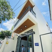 NHÀ ĐẸP LUNG LINH - TẶNG NỘI THẤT XỊN SÒ - GẦN VÒNG XOAY PHÚ LÂM Q6