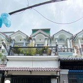 Chủ ngộp ngân hàng bán gấp nhà 4 tầng hẻm lớn Thạnh Lộc Quận 12 giá chỉ 6 tỷ!!!