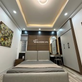 Nhà ngõ 72 phố Tôn Thất Tùng, nội thất đẹp sẵn ở, 1phút ra phố, an ninh cao, 34/39m2, 5tầng, 6.68tỷ