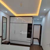 Nhà Đẹp Ở Ngay, Phố Cự Lộc, Thanh Xuân 38m2 x 5T, MT 3.8m, Giá Bán 4.98 Tỷ.