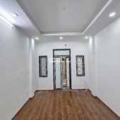 cần bán nhanh lô góc  gần phố 1 nhà ra ô tô giá cực tốt