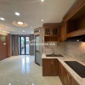 bán nhà  nhỉnh 5 tỷ-    phường 11 gò vấp- vị trí đẹp