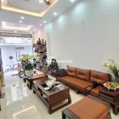 Chính chủ bán nhà cạnh UBNDP Biên Giang, Hà Đông, Diện tích 37,5m2, xây 5 tầng, Giá 2,6 đã bao thuế phí