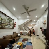 Cần bán gấp nhà phân lô ngõ 97 Khương Trung ở ngay, vài bước ra phố, 8.5 tỷ